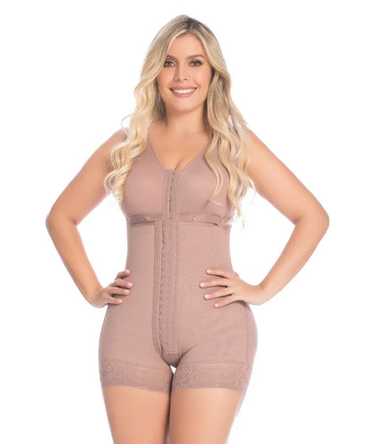 Faja La Reina - Faja Colombiana Body con Brassier y linea de cuatro broches ajustables frontal Moldea-T 09086